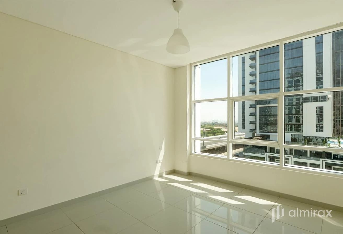 1BR w Balcony | Strategic Location | Rented