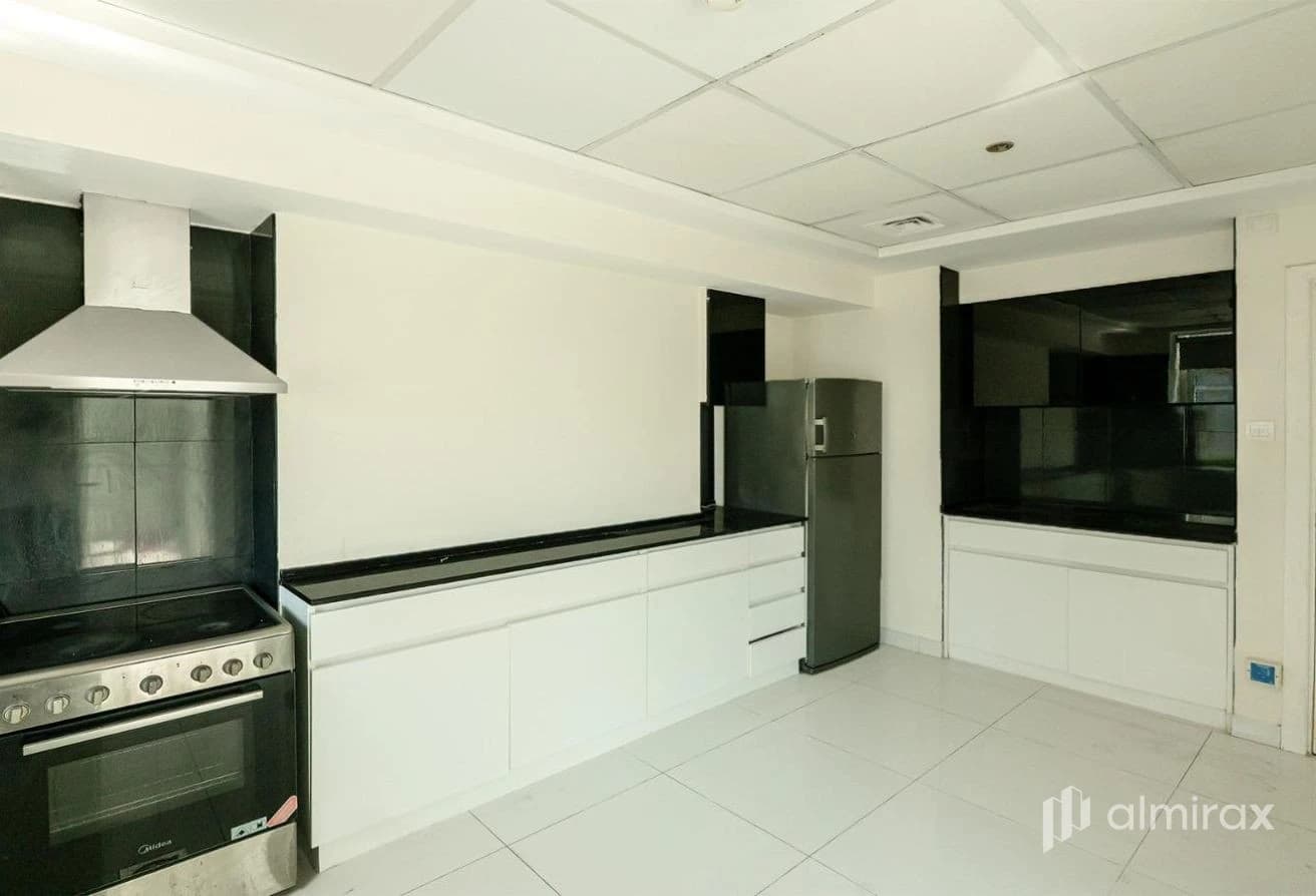 1BR w Balcony | Strategic Location | Rented