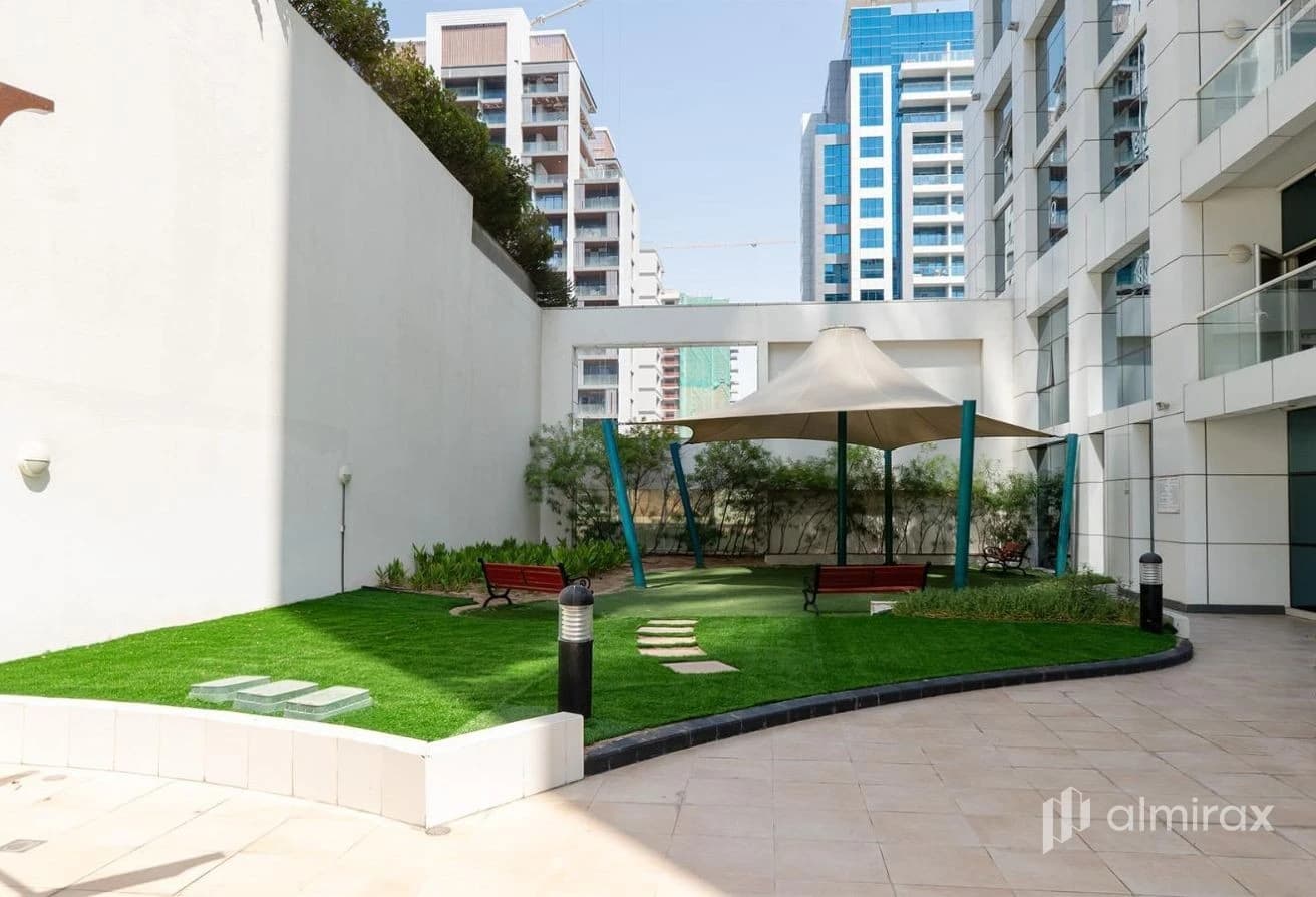 1BR w Balcony | Strategic Location | Rented