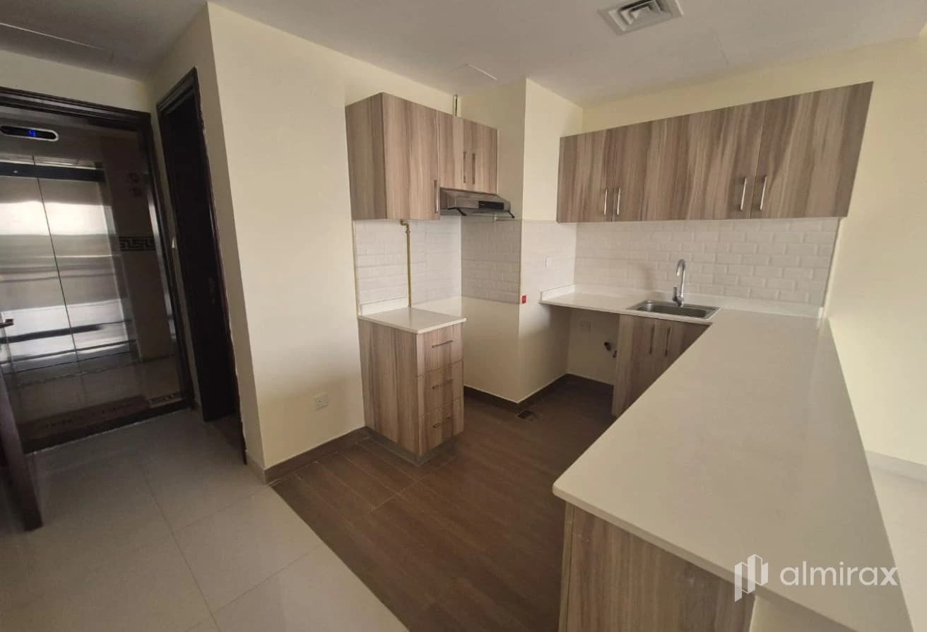 Hot Deal! | Strategic Location| High Floor| Rented