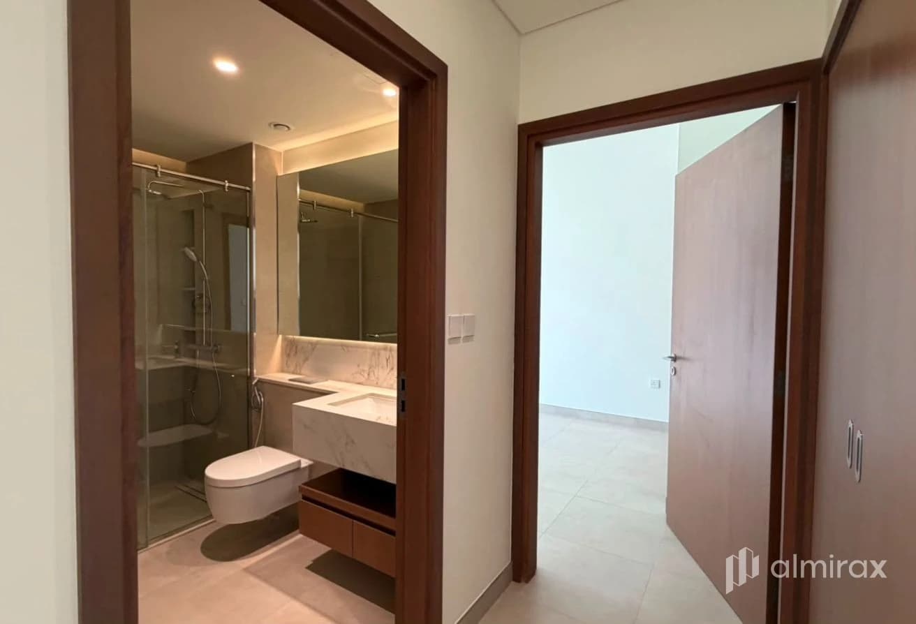 Brand New 1 BR  | Prime Location | Ready