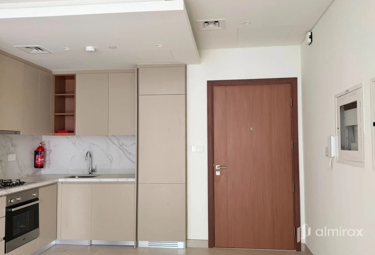 Brand New 1 BR  | Prime Location | Ready