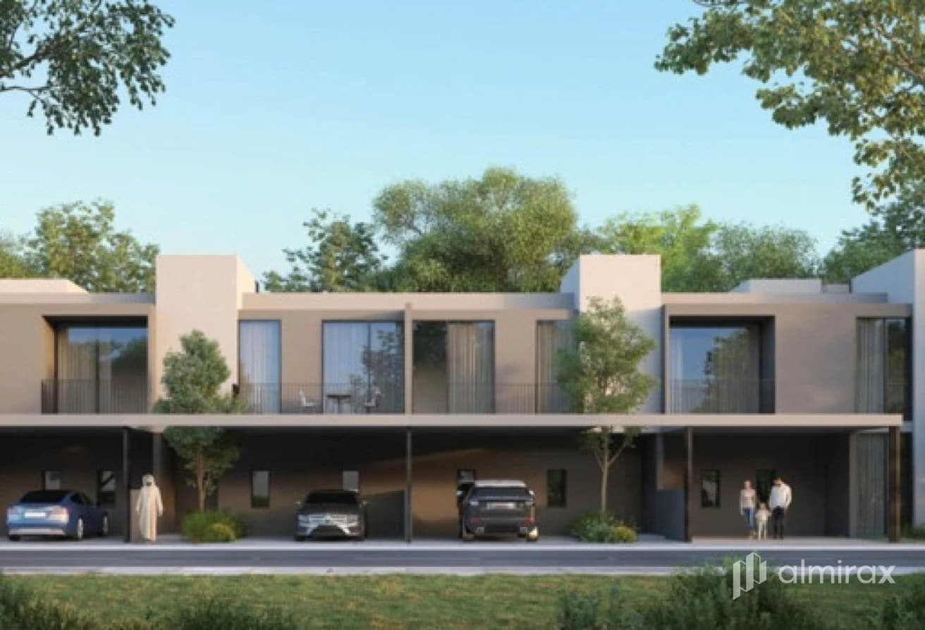 Spacious 3BR TH W Maid | Mid Unit | Prime Spot