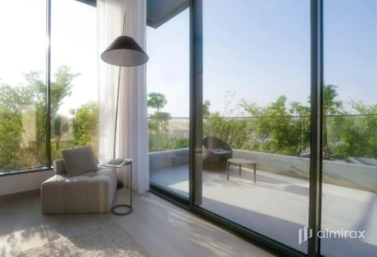 Spacious 3BR TH W Maid | Mid Unit | Prime Spot