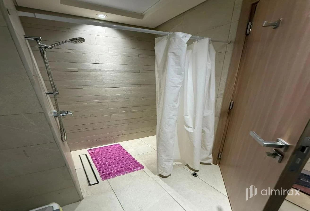 Hot Deal! | 2 cheques | Furnished Studio