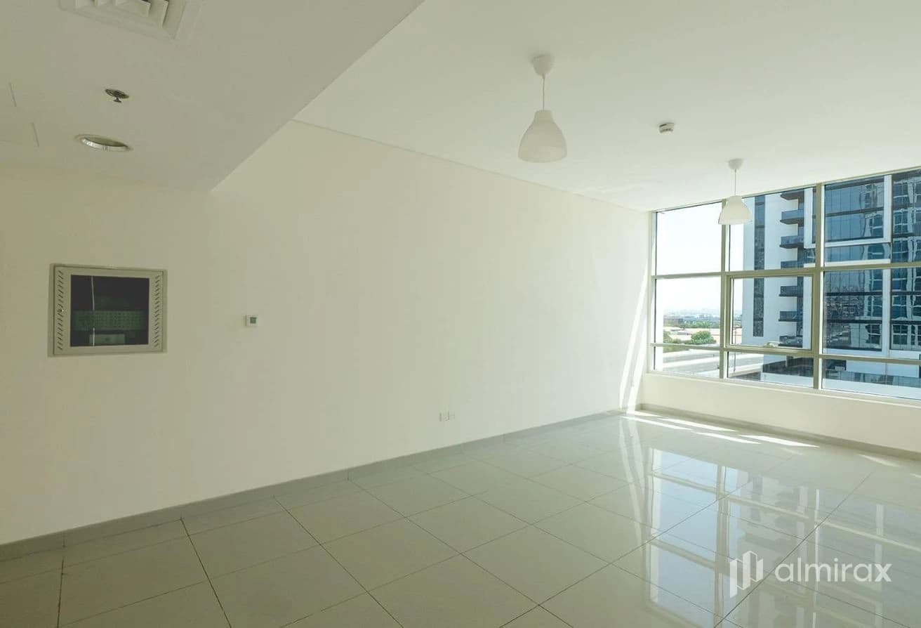 Demanded Unit ! | 6 Cheques | Spacious 1 BR