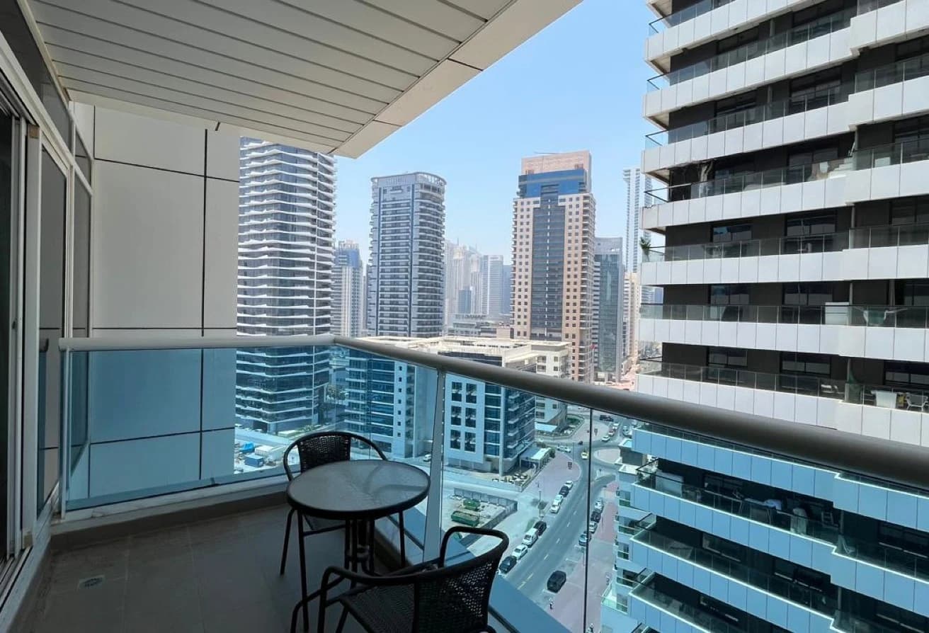 Best Deal! | Fully Furnished 1BR | 4 Cheques