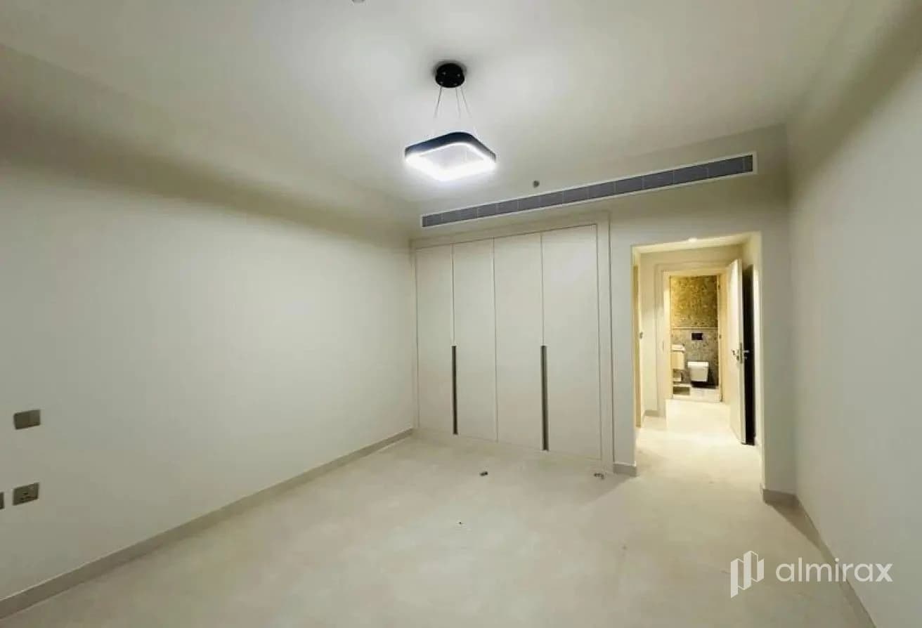 Prime Deal | Semi Furnished | Free Wifi