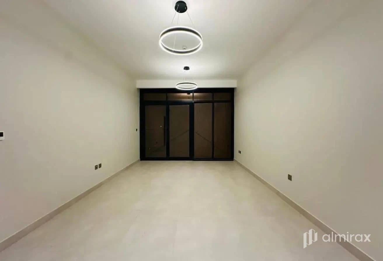 Prime Deal | Semi Furnished | Free Wifi