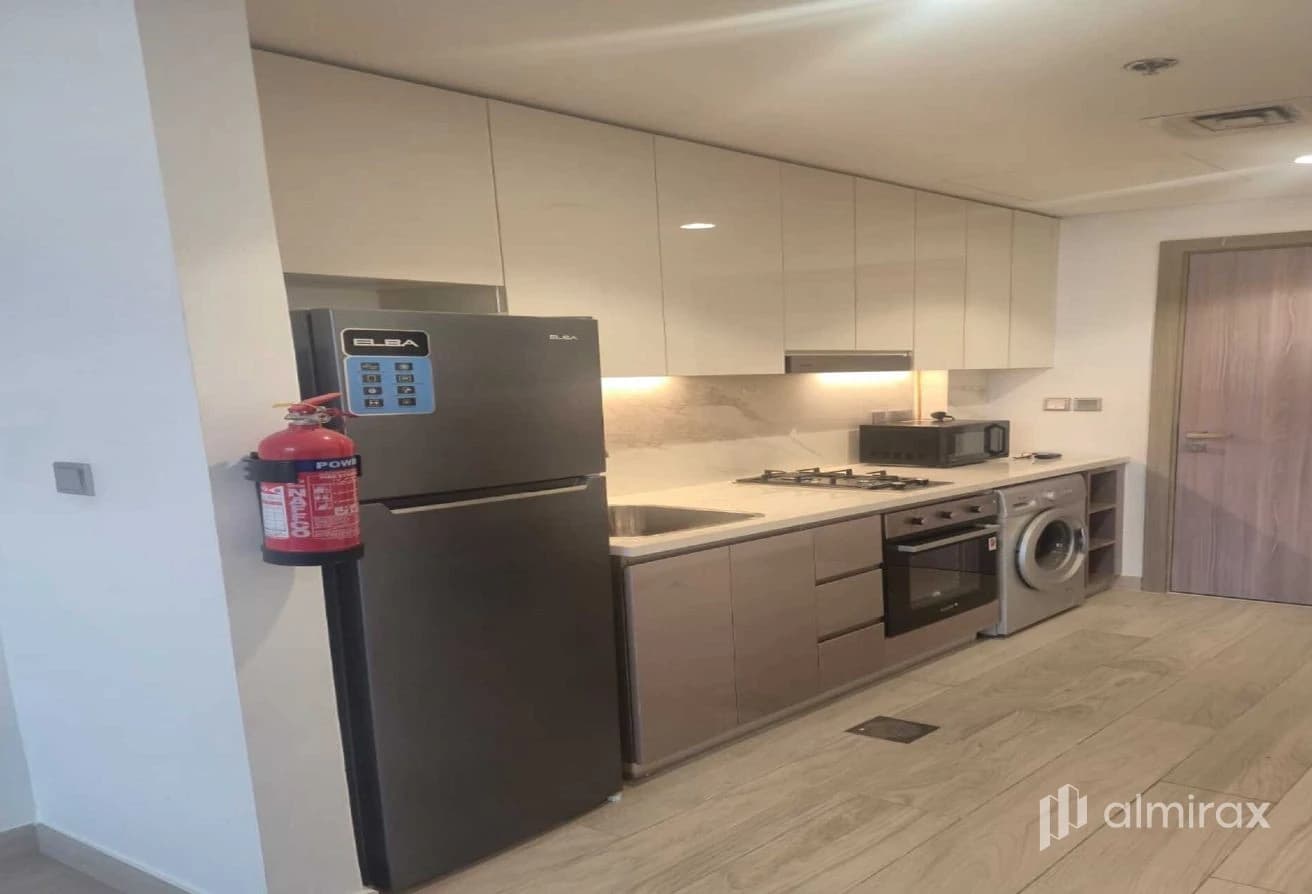 Hot Deal! | 3 -4 Cheques | Semi Furnished
