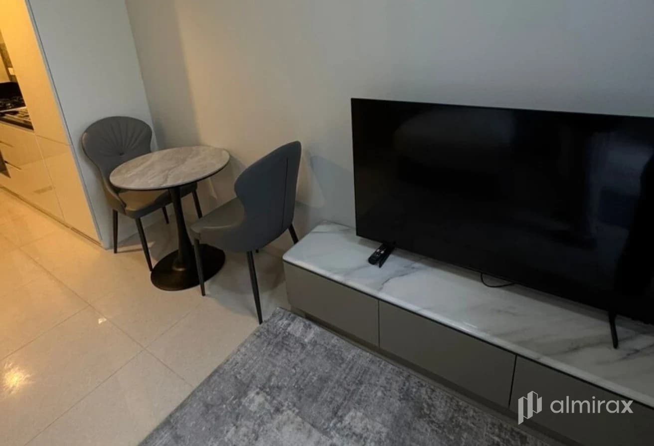 Fully Furnished | Prime Location | High Floor