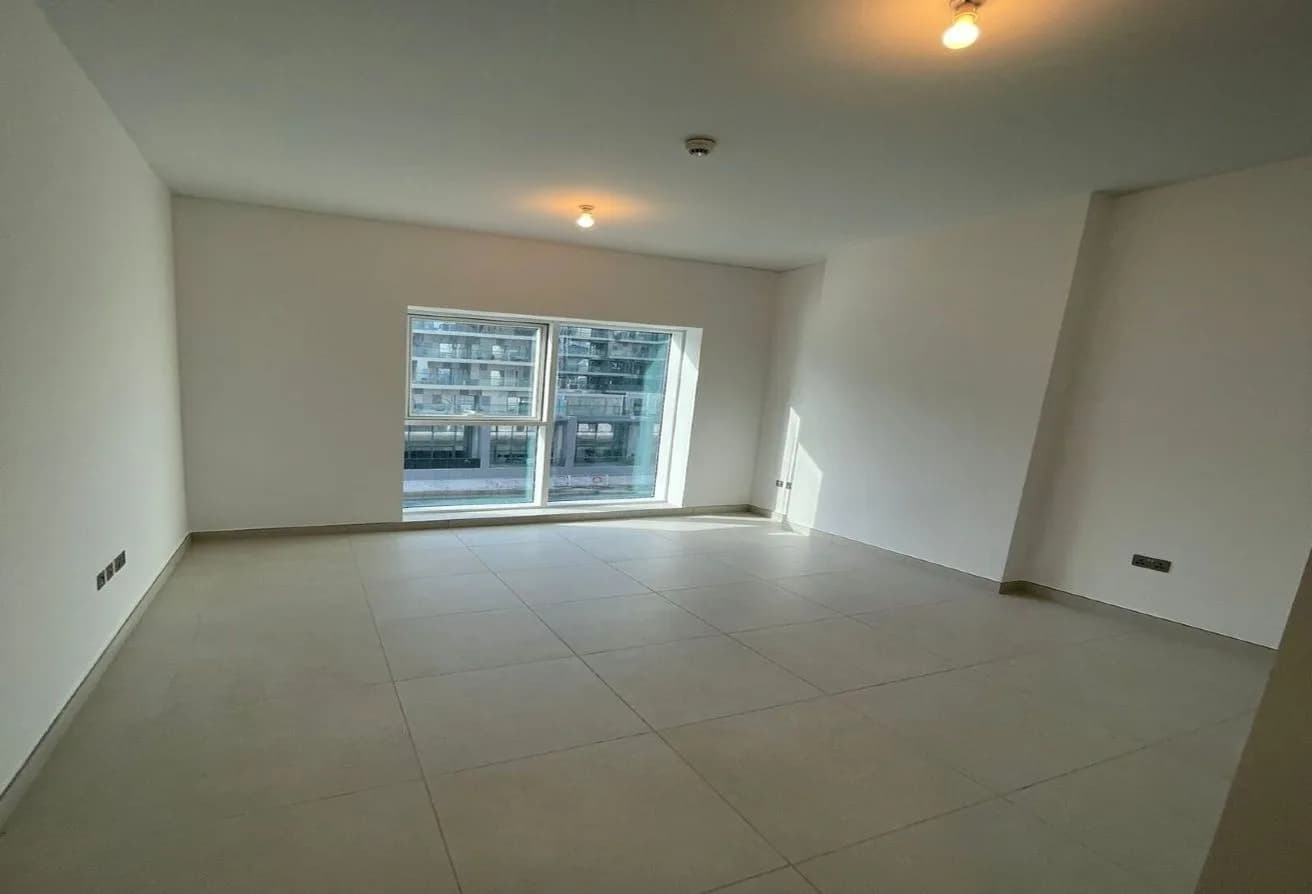 Canal View | 3BR+Maid | Building P-2063