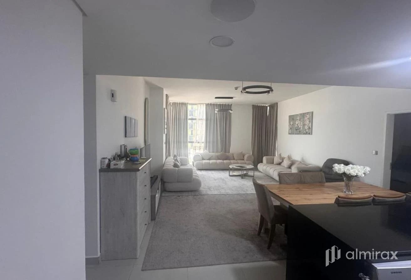 Furnished 2BR | Spacious Layout | Community View