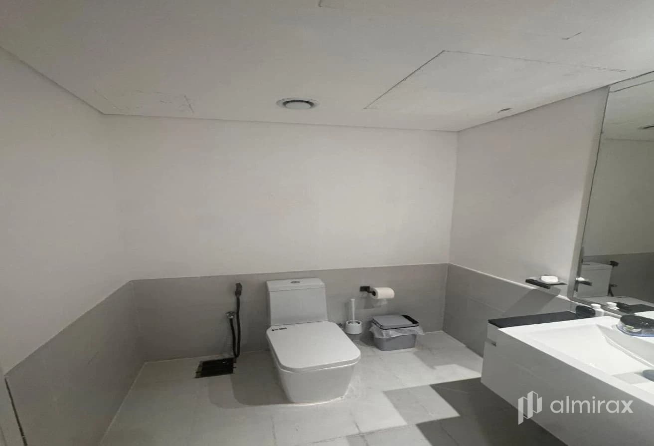 Furnished 2BR | Spacious Layout | Community View