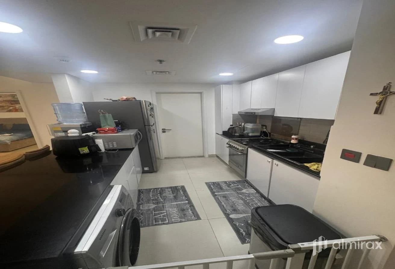 Furnished 2BR | Spacious Layout | Community View