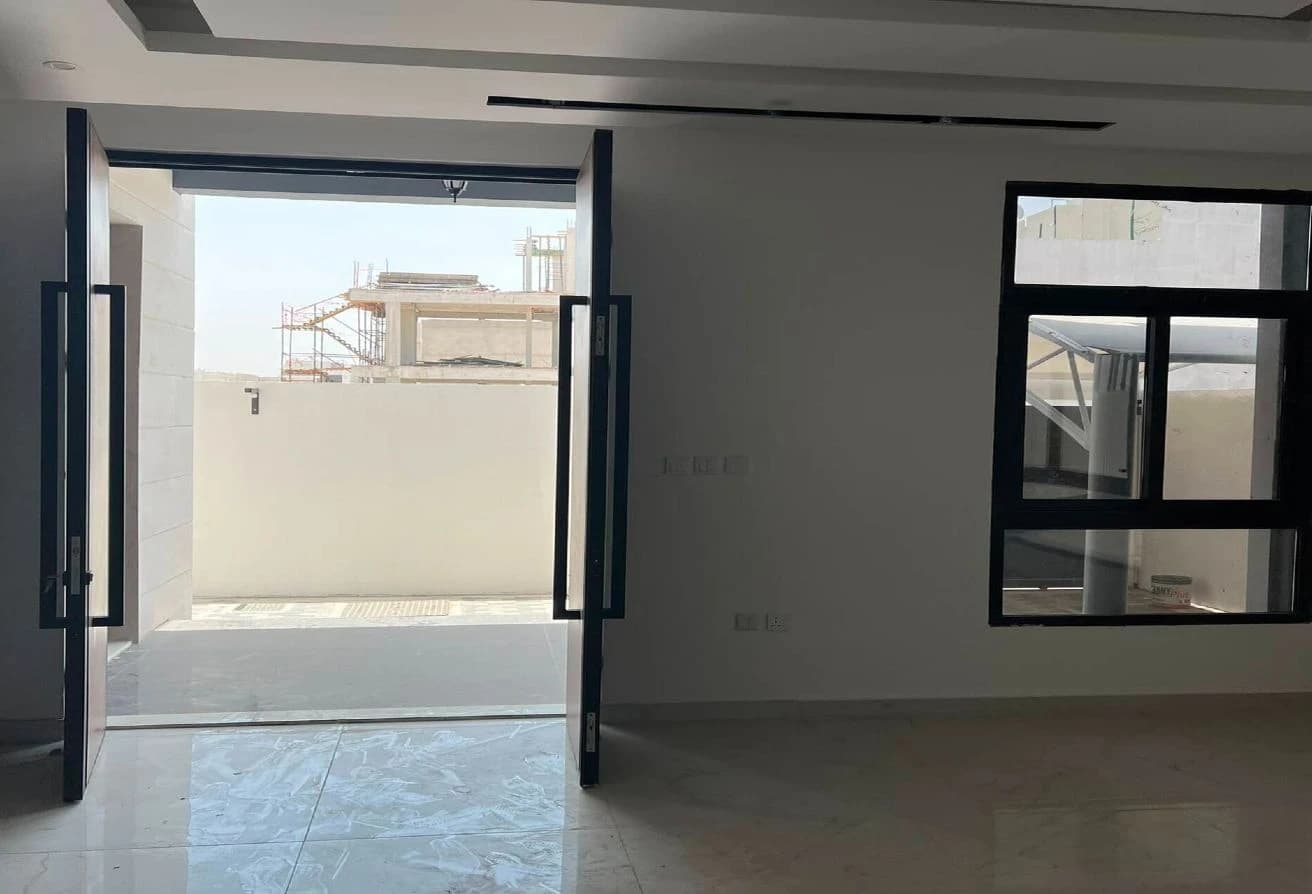 Great Deal! | Spacious 5 BR Villa | Brand New