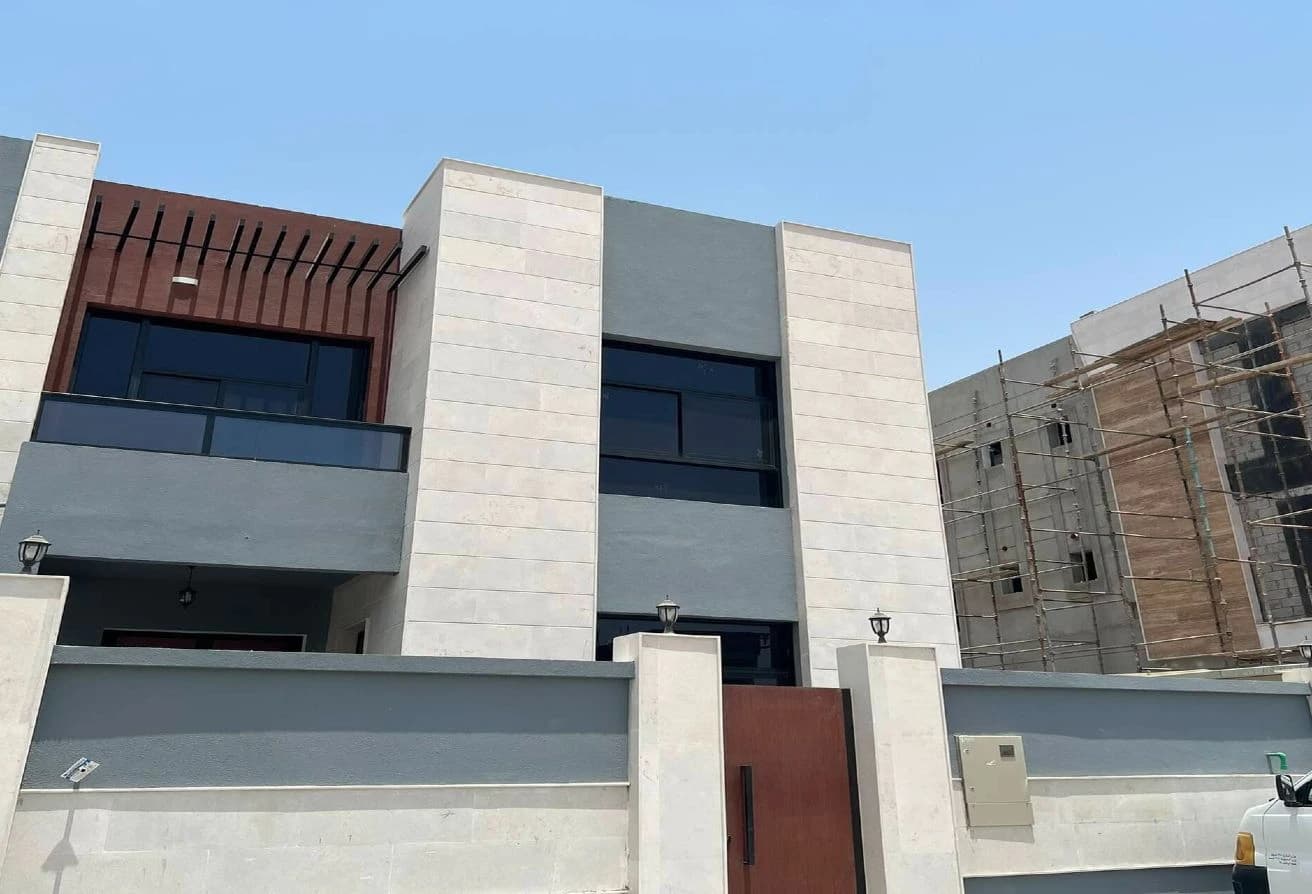 Great Deal! | Spacious 5 BR Villa | Brand New