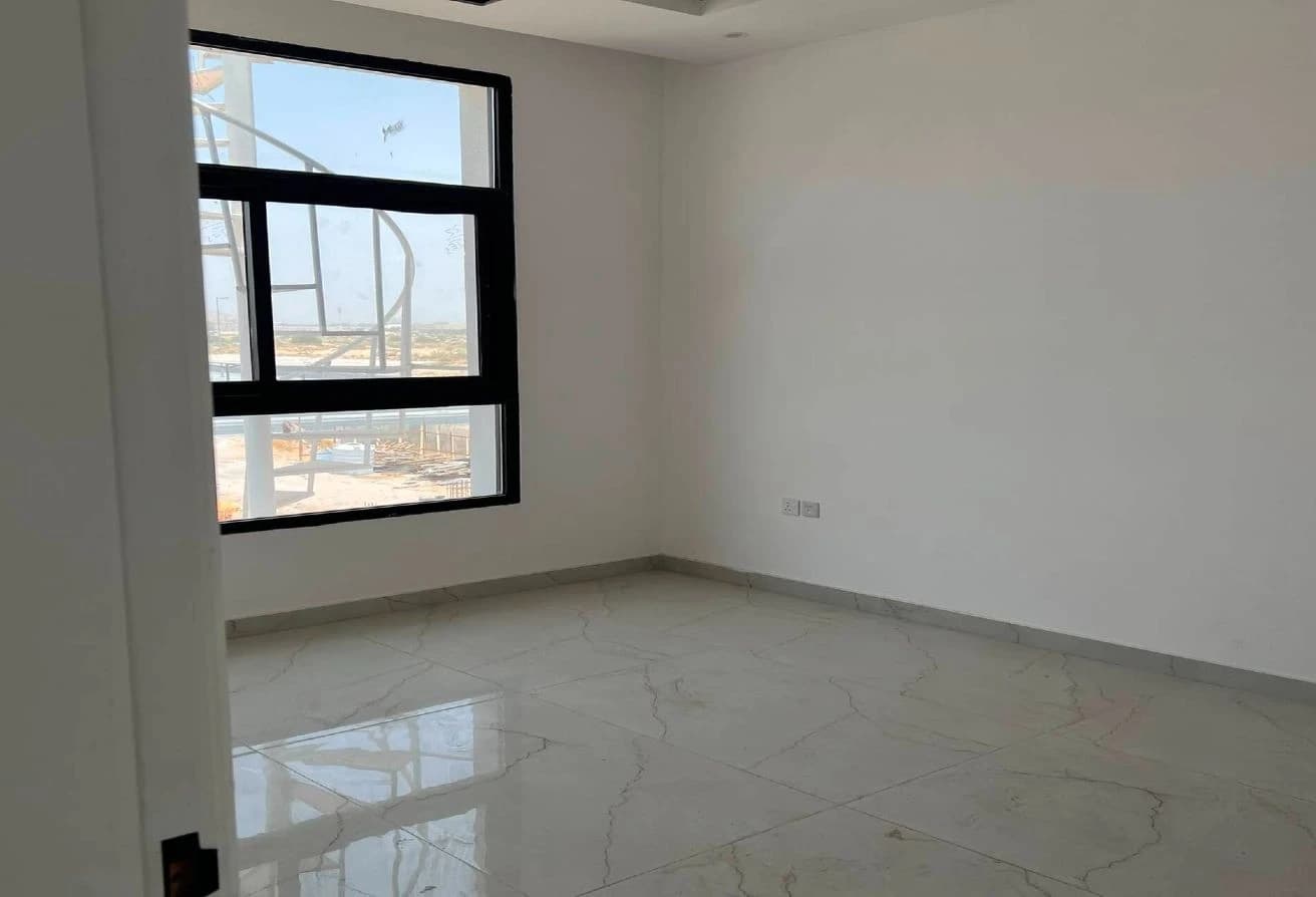 Great Deal! | Spacious 5 BR Villa | Brand New
