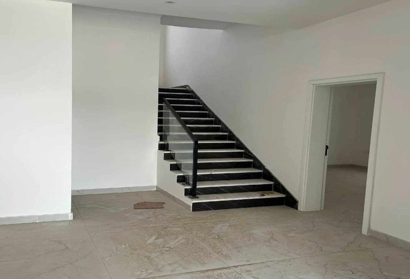 Great Deal! | Spacious 5 BR Villa | Brand New