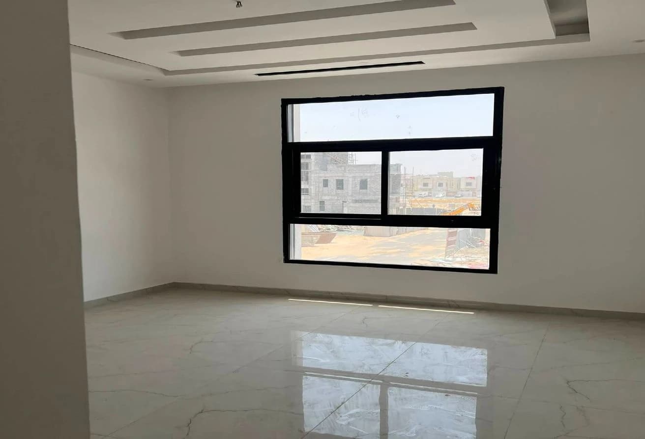 Great Deal! | Spacious 5 BR Villa | Brand New