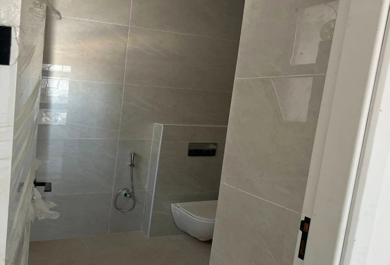 Great Deal! | Spacious 5 BR Villa | Brand New