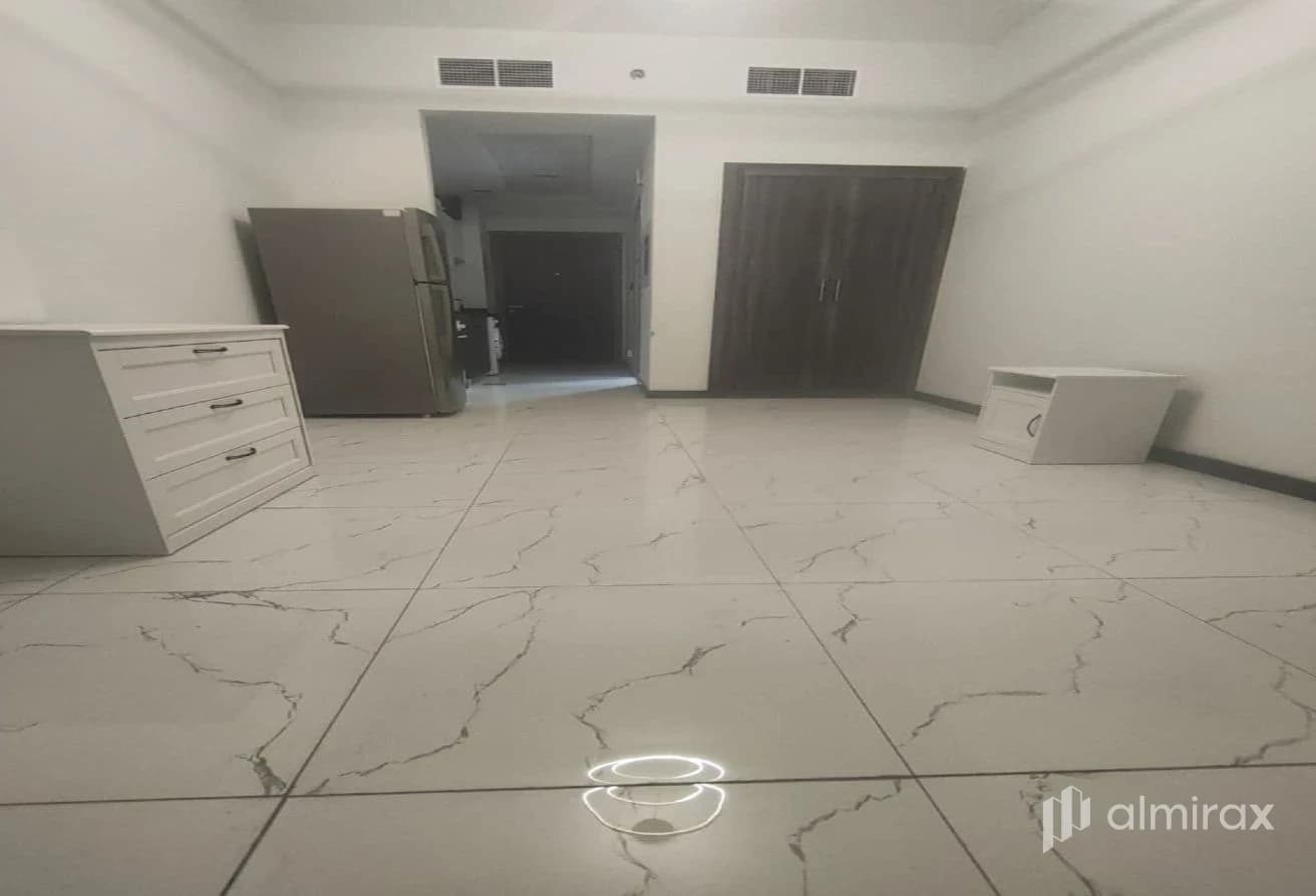 Great Deal! | 4 Cheques | Studio | Vacant
