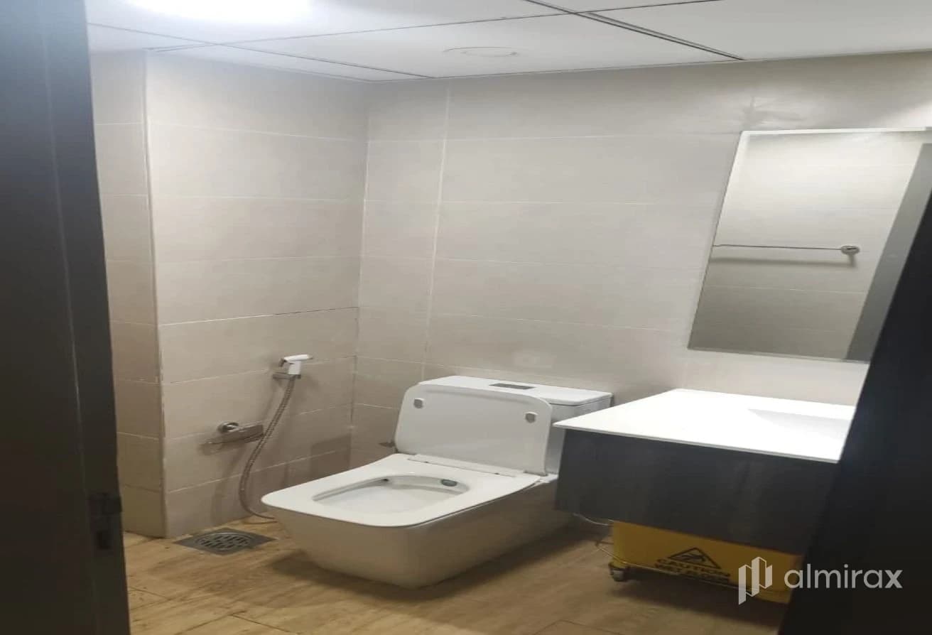 Great Deal! | 4 Cheques | Studio | Vacant